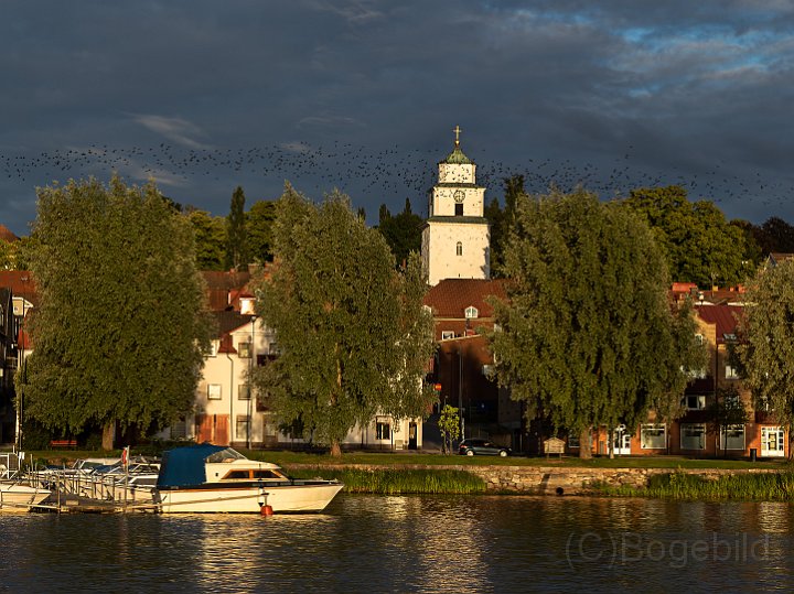 Stad från sjön2.jpg
